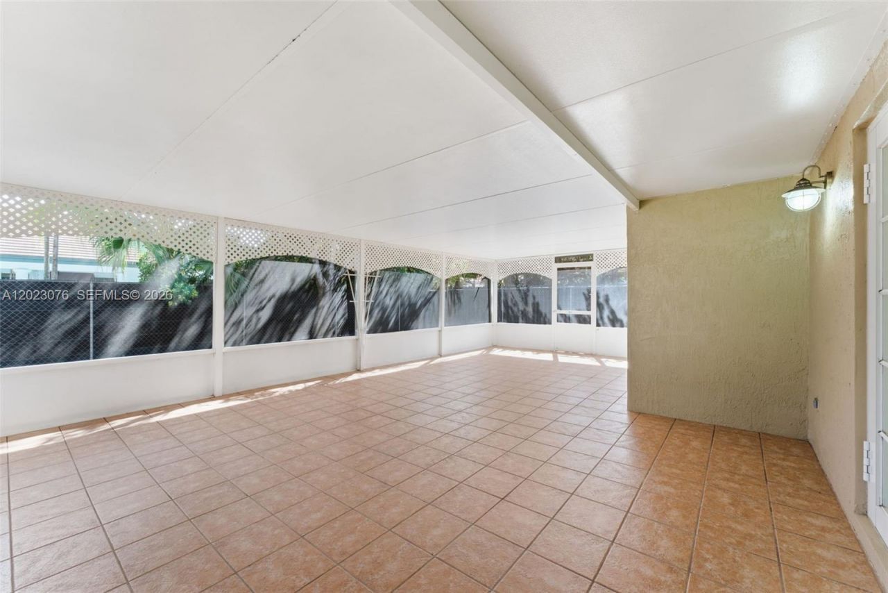 18049 SW 152nd Ave, Miami, FL 33187 Photo