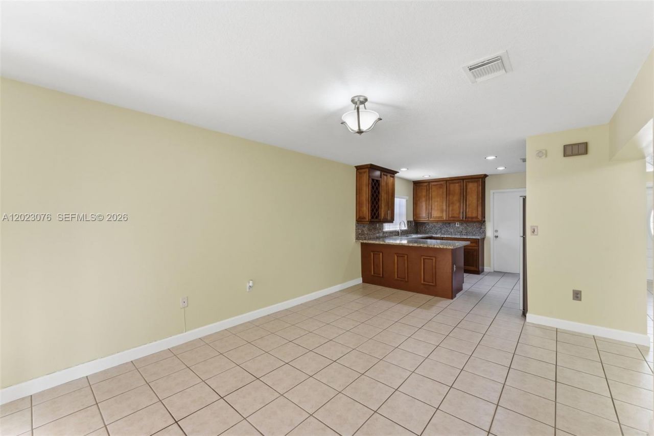 18049 SW 152nd Ave, Miami, FL 33187 Photo