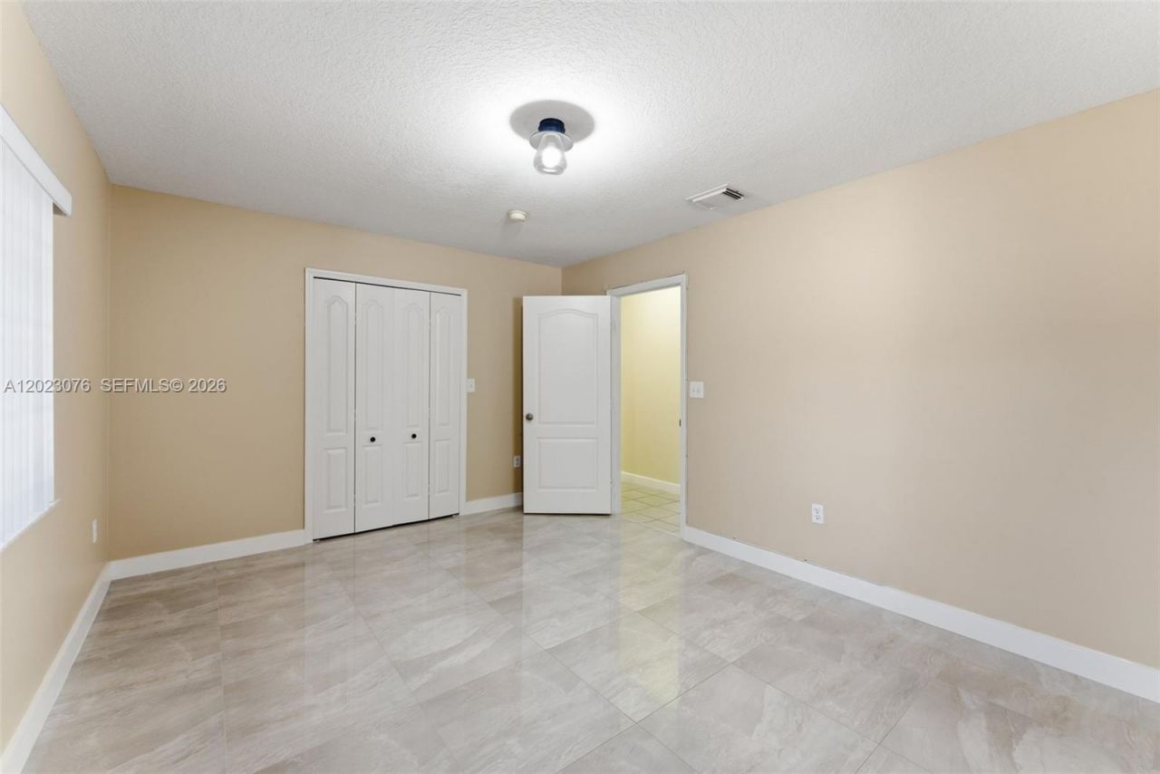 18049 SW 152nd Ave, Miami, FL 33187 Photo