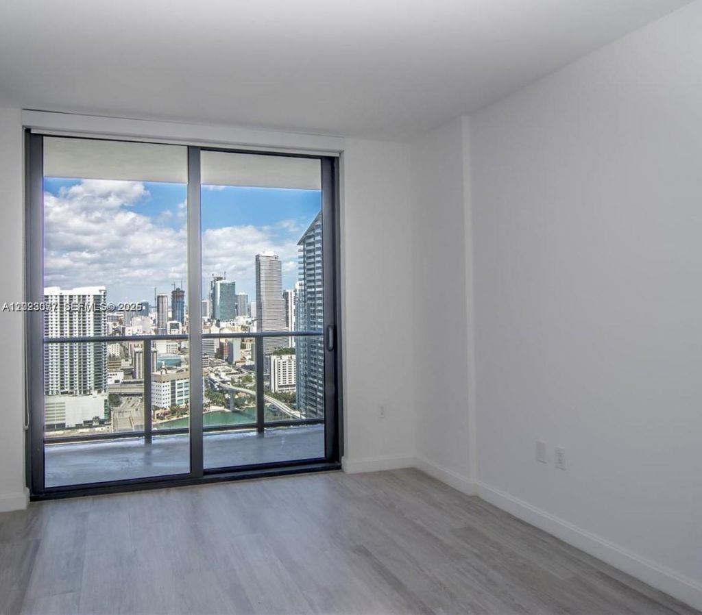 45 SW 9th St , Unit 3501, Miami, FL 33130 Photo