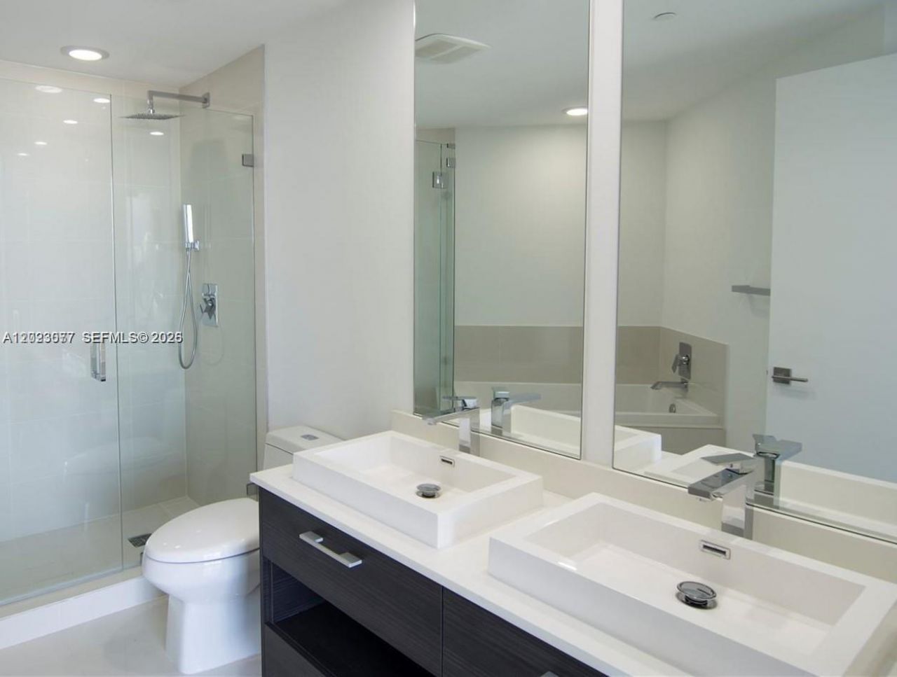 45 SW 9th St , Unit 3501, Miami, FL 33130 Photo