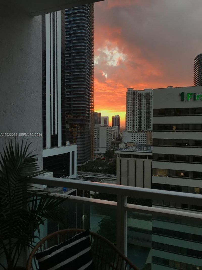951 Brickell Ave , Unit 1503, Miami, FL 33131 Photo