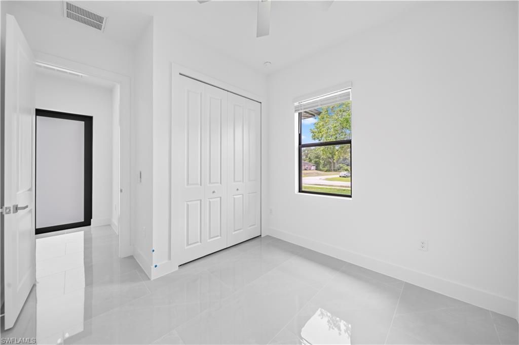 403/405 Bell Blvd S, Lehigh Acres, FL 33974 Photo