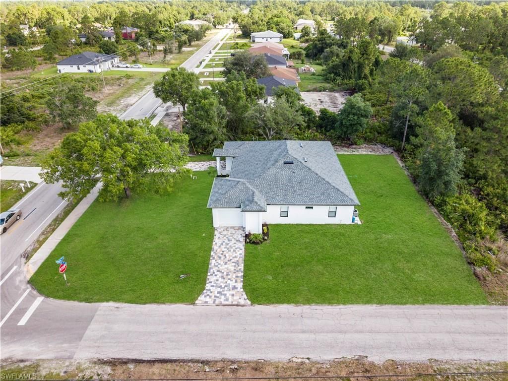 403/405 Bell Blvd S, Lehigh Acres, FL 33974 Photo
