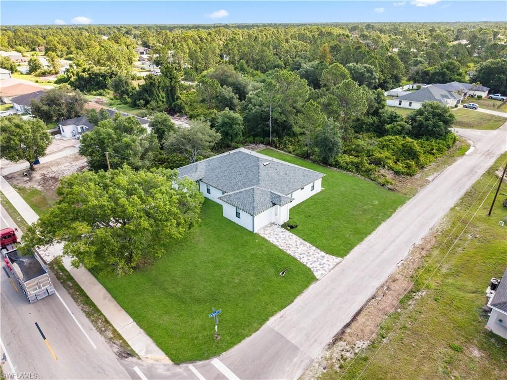 403/405 Bell Blvd S, Lehigh Acres, FL 33974 Photo