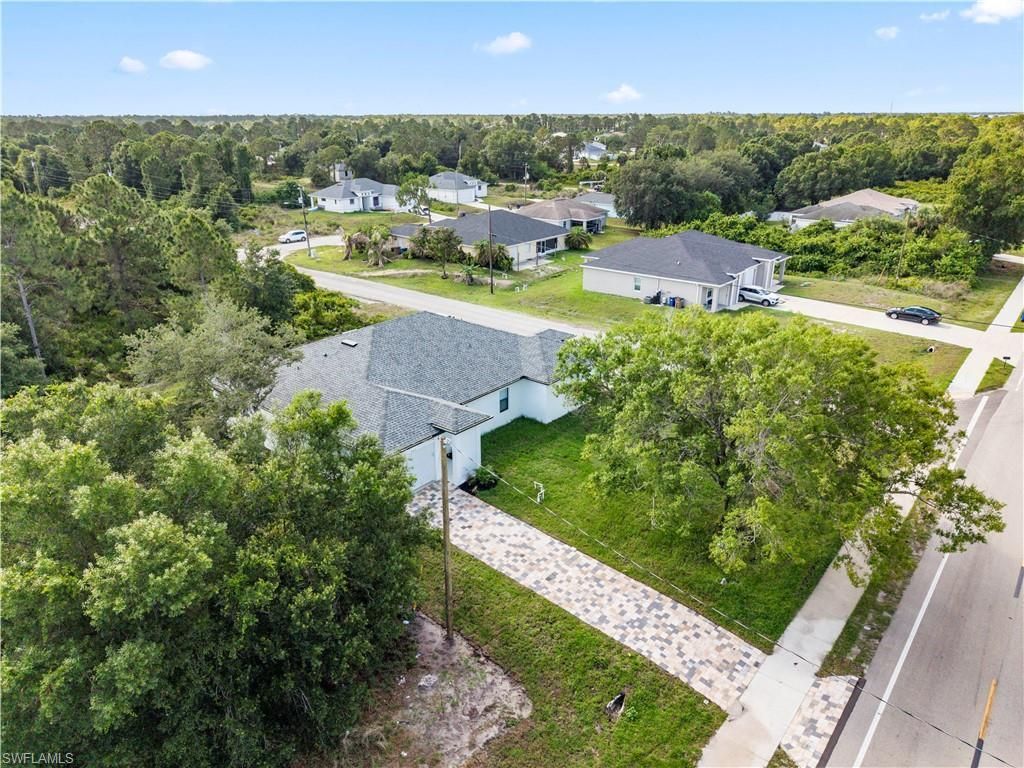403/405 Bell Blvd S, Lehigh Acres, FL 33974 Photo
