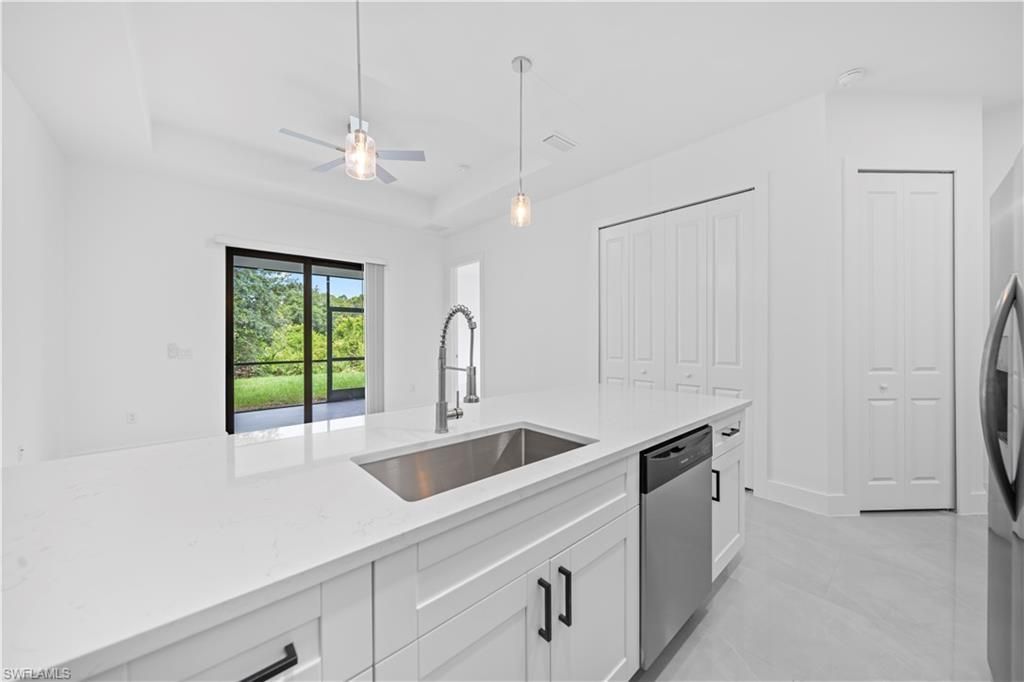 403/405 Bell Blvd S, Lehigh Acres, FL 33974 Photo