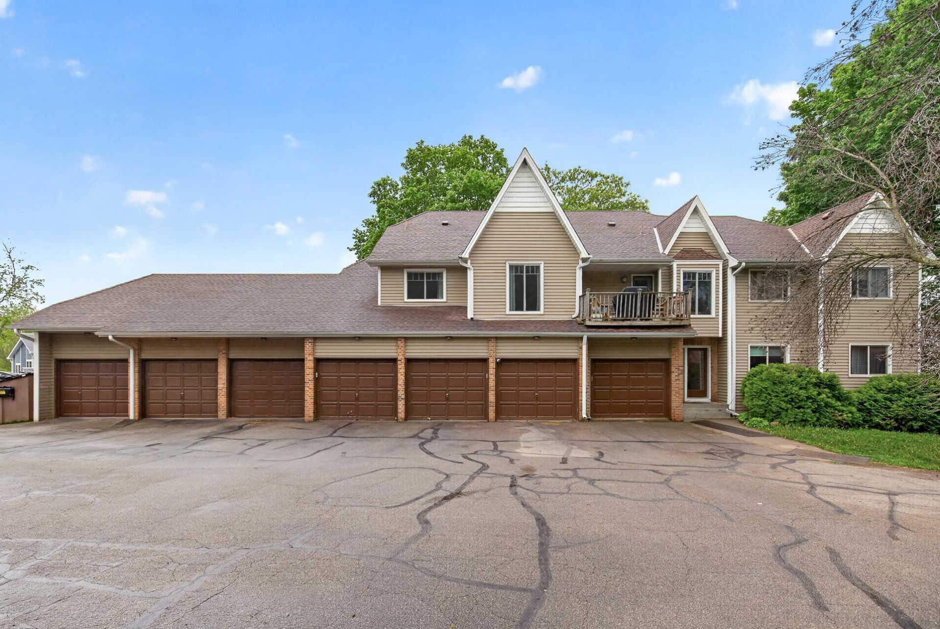 4664 Tower Street Se, Unit 212, Prior Lake, MN 55372 Main Photo