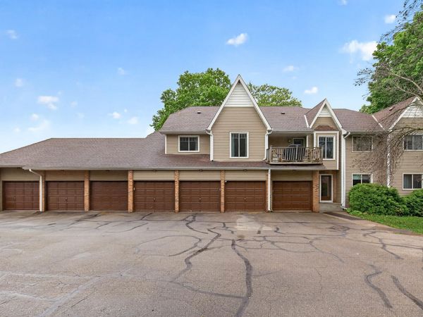 4664 Tower Street SE, Unit 212, Prior Lake, MN 55372