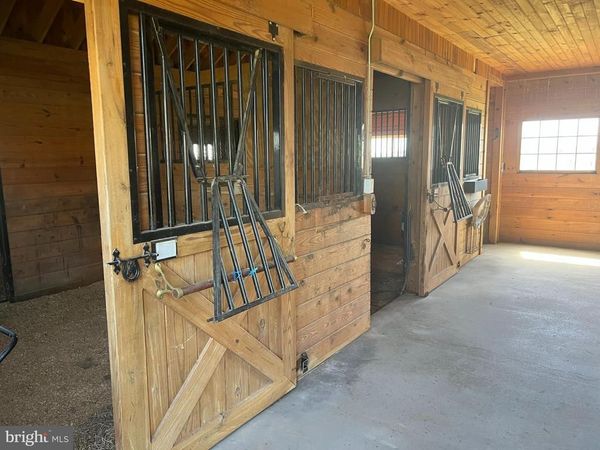 5265 BEAR HOLLOW LANE, AMISSVILLE, VA 20106