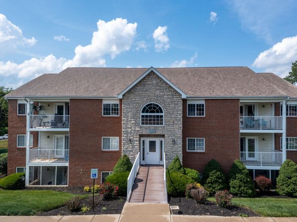 648 Friars Lane, Unit 10, Florence, KY 41042