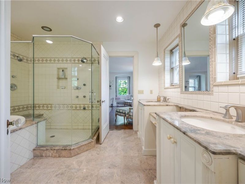 3085 Fairmount Boulevard, Cleveland Heights, OH 44118 Photo 31