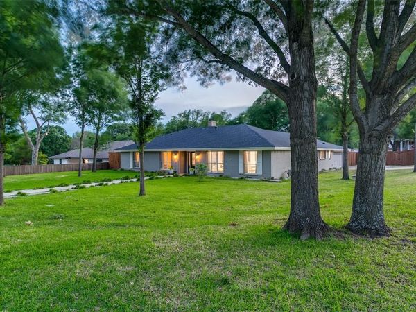 1210 Oakwood Trail, Southlake, TX 76092