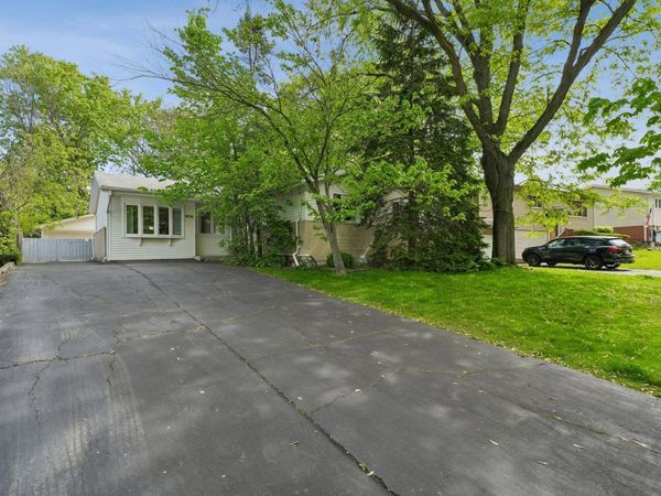 9136 W 91st Place , Hickory Hills, IL 60457