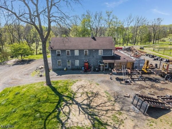 9 Creamery Ln, Kingwood, NJ 08825