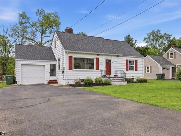 147 Main St, Lebanon, NJ 08833