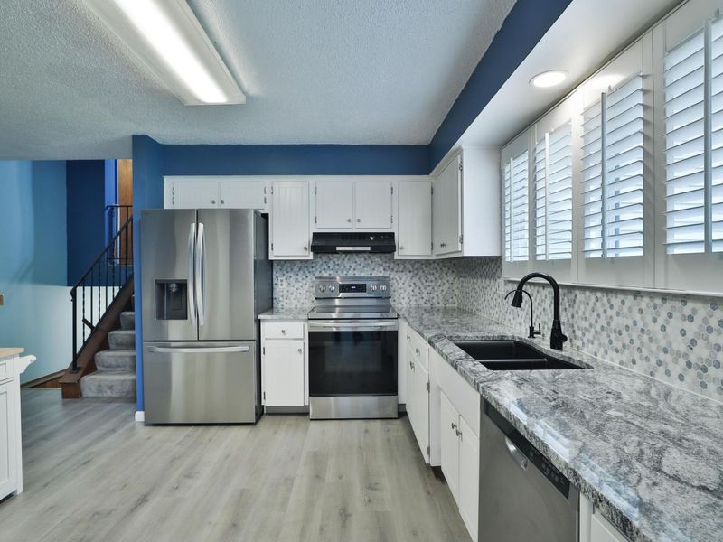 5375 Ivywood Lane , Columbus, OH 43229 Photo 14