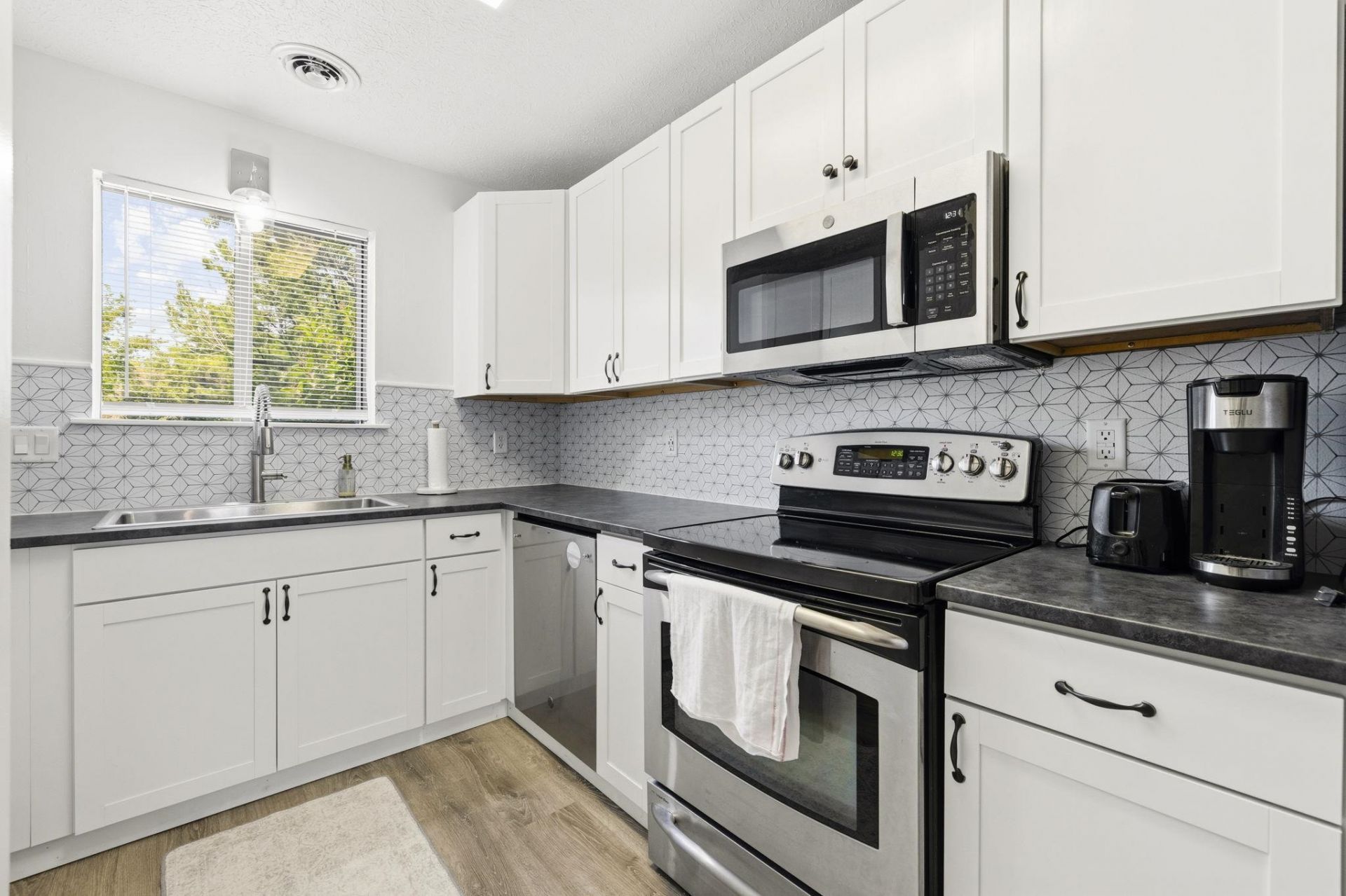 23 Ryan Ln.  Photo 14