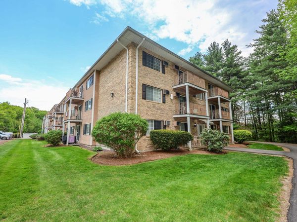 379 Huse Road, Unit 14, Manchester, NH 03103