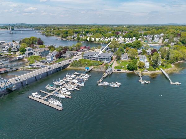 4 Island Avenue, Unit 5, Kittery, ME 03904