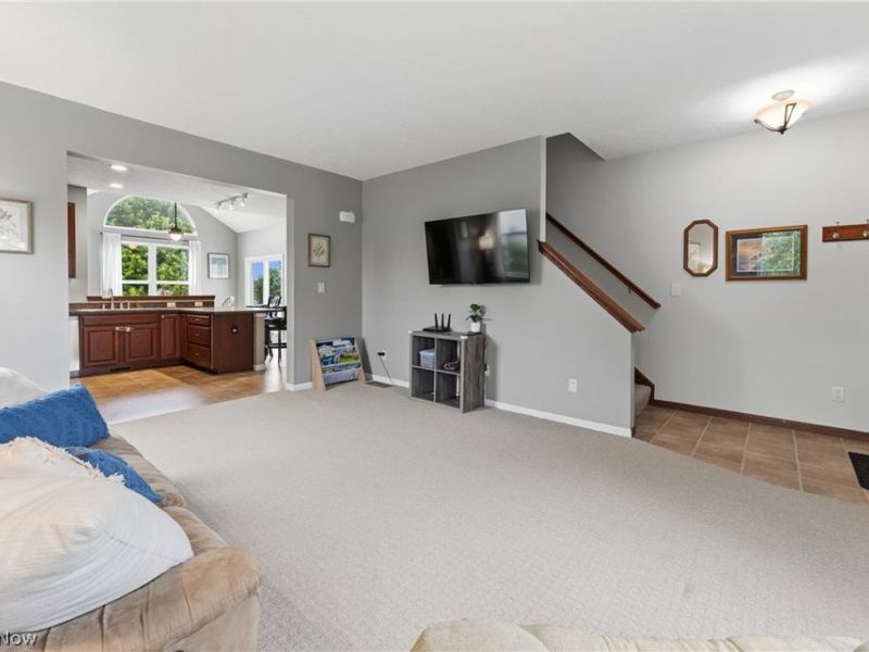 198 Gatwick Grove Circle, Wadsworth, OH 44281 Photo 10