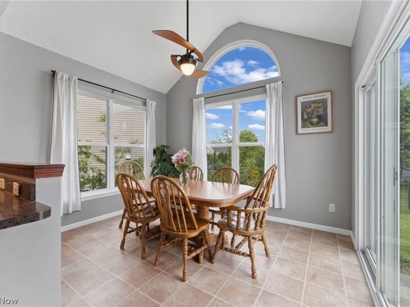 198 Gatwick Grove Circle, Wadsworth, OH 44281 Photo 17