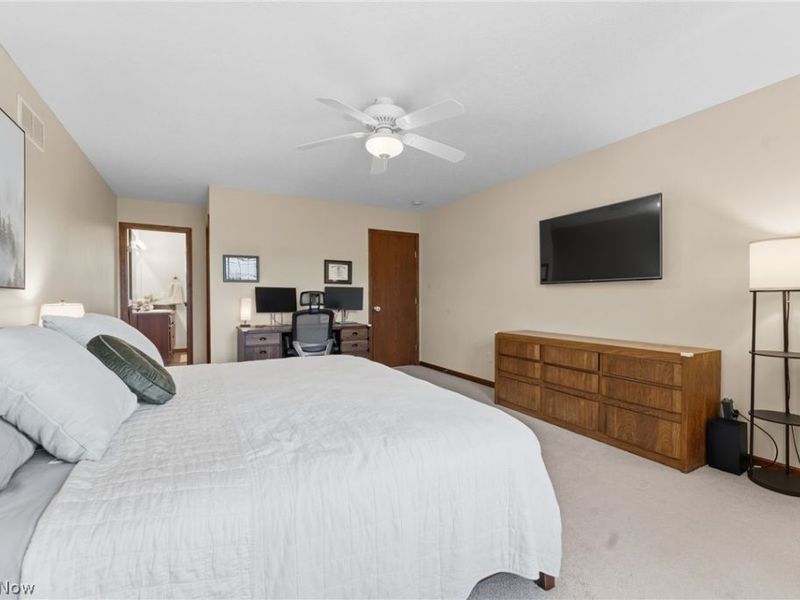 198 Gatwick Grove Circle, Wadsworth, OH 44281 Photo 24