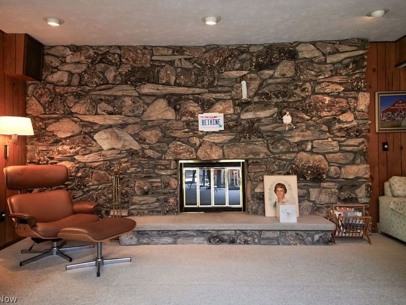 492 Jeannette Drive, Richmond Heights, OH 44143 Photo 8