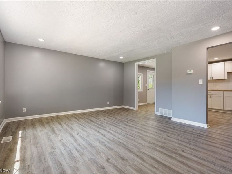 1271 Carol Drive, Kent, OH 44240 Photo 6