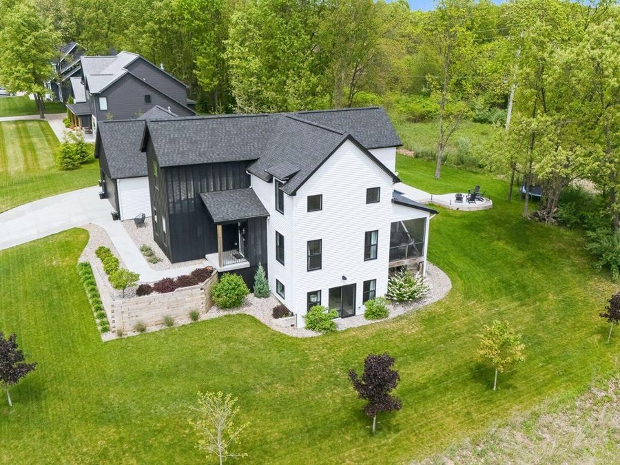Property Image 94