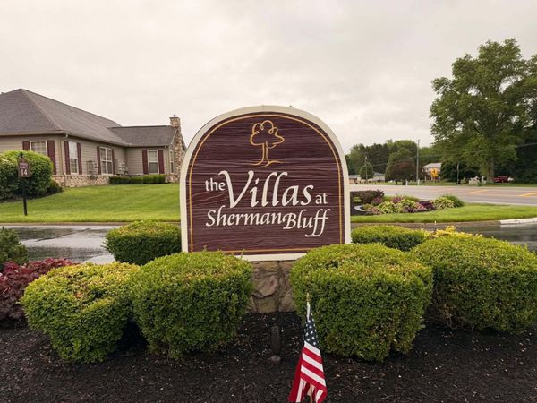 2143 William T Circle , Lancaster, OH 43130