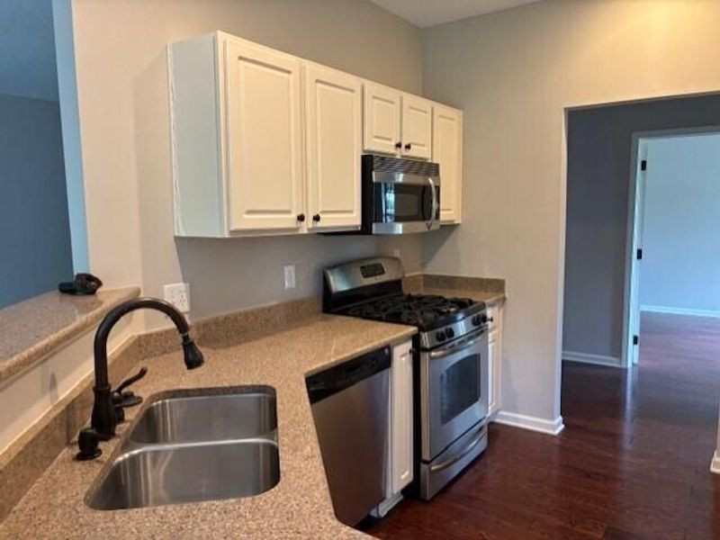 9069 Polaris Lakes Drive, Columbus, OH 43240 Photo 13