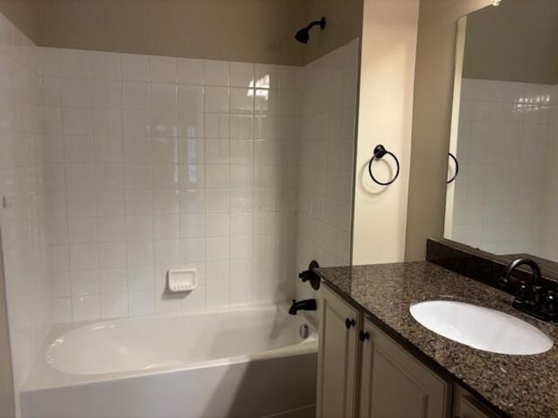 9069 Polaris Lakes Drive, Columbus, OH 43240 Photo 23