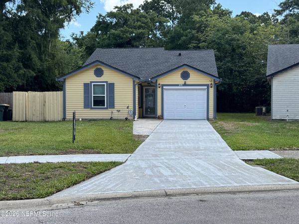 2419 WATTLE TREE Road W, Jacksonville, FL 32246