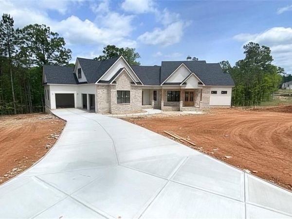 39 Sweet Rose Court , Newnan, GA 30265
