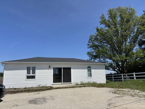 4332 E 1675th Road, Earlville, IL 60518