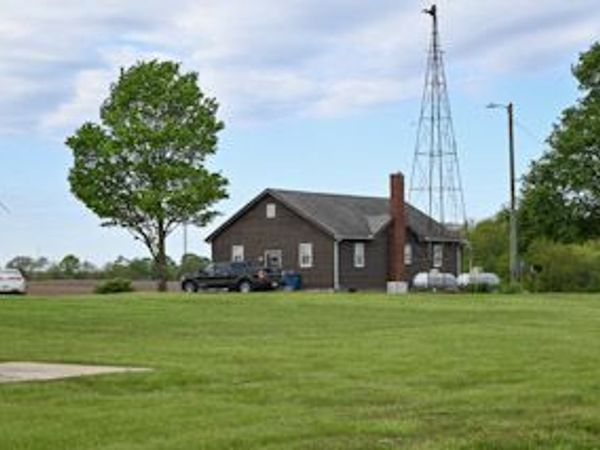 9021 E 2250 North Road , Danville, IL 61834