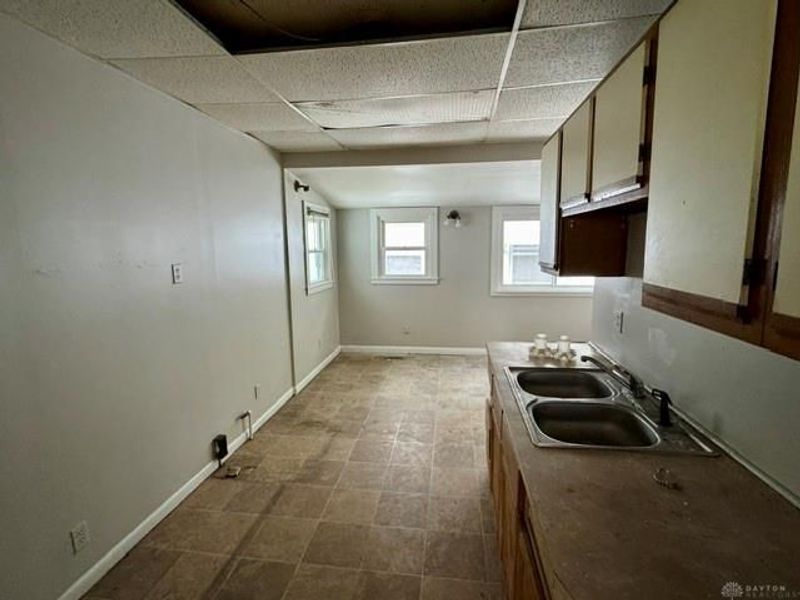705 E Northern Avenue, Springfield, OH 45503 Photo 5