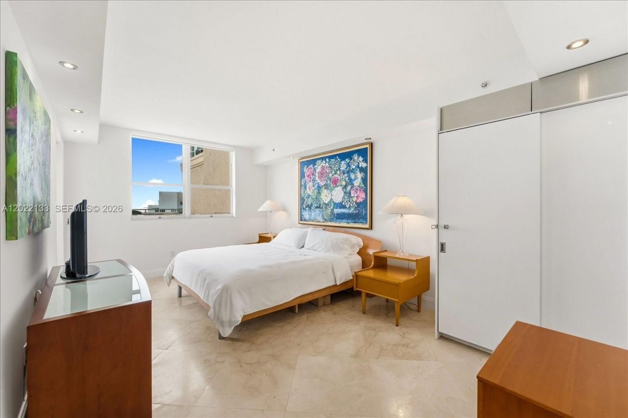 90 Alton Rd, Unit PH3203, Miami Beach, FL 33139 Photo