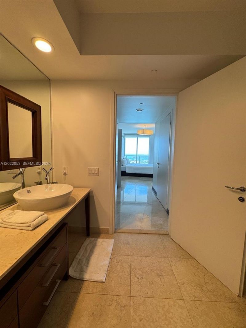 450 Alton Rd , Unit 3505, Miami Beach, FL 33139 Photo