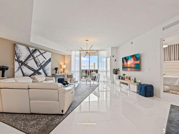 15901 Collins Ave , Unit 403, Sunny Isles Beach, FL 33160
