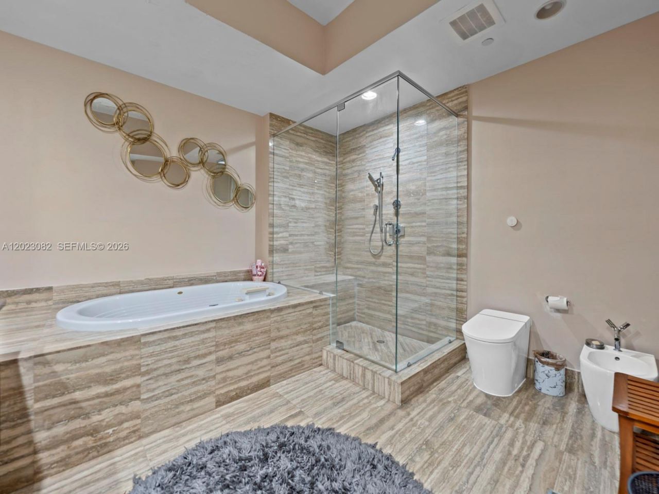15901 Collins Ave , Unit 403, Sunny Isles Beach, FL 33160 Photo