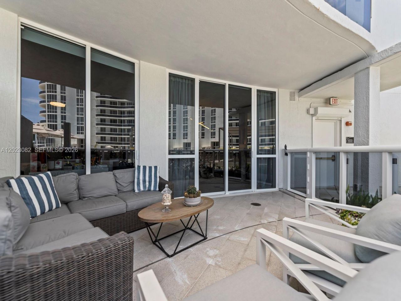 15901 Collins Ave , Unit 403, Sunny Isles Beach, FL 33160 Photo