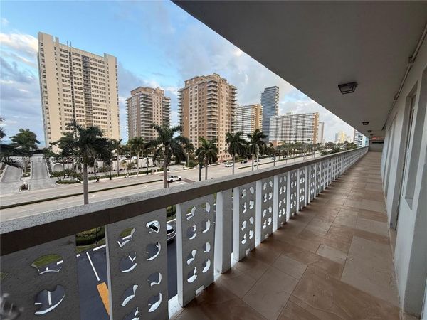 1893 S Ocean Dr , Unit 506, Hallandale Beach, FL 33009