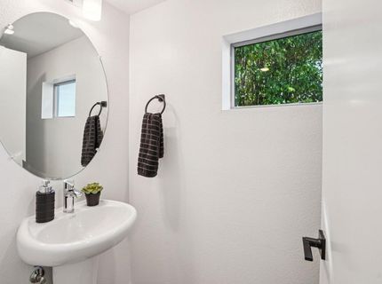 2060 Odin Walk, Sacramento, CA 95835 Photo
