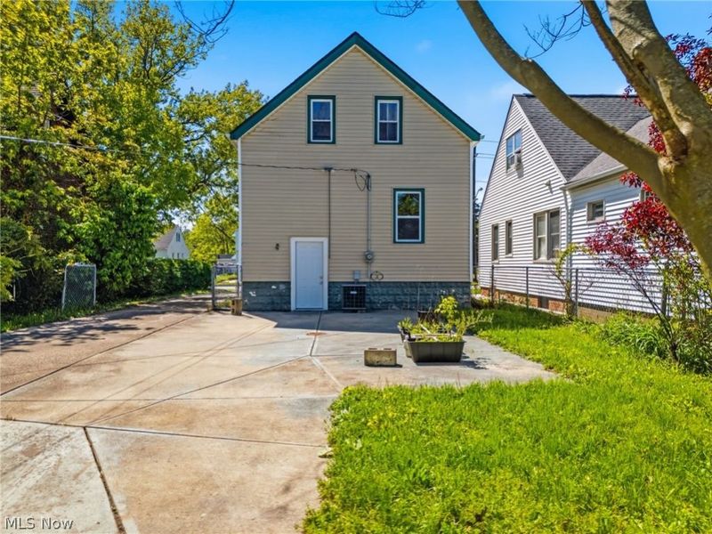 4131 W 210th Street, Fairview Park, OH 44126 Photo 20