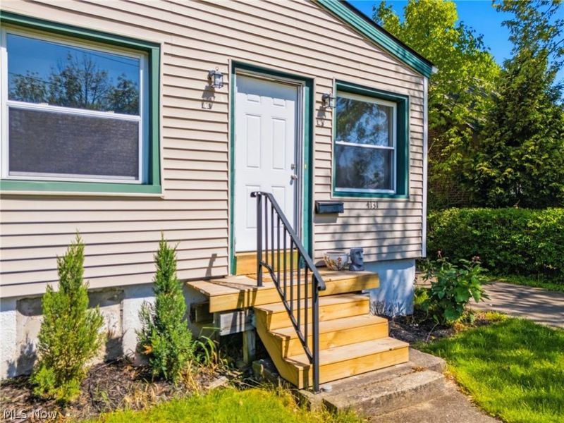 4131 W 210th Street, Fairview Park, OH 44126 Photo 4