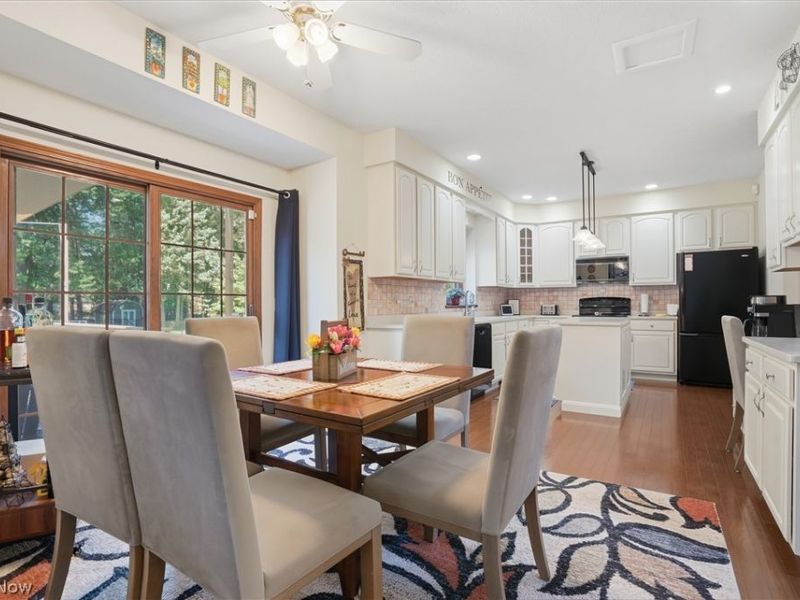 6394 Meadowbrook Drive, Mentor, OH 44060 Photo 3
