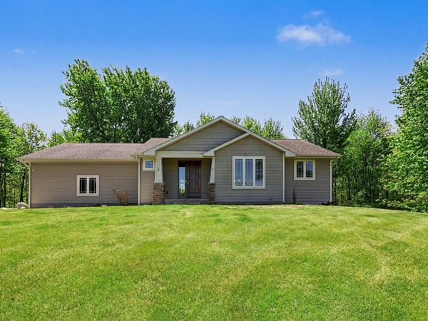 6054 S Moorland Road, Ravenna, MI 49451