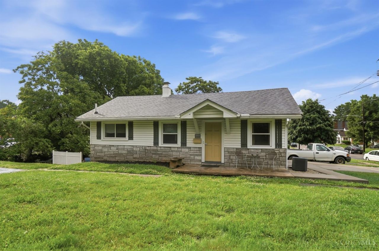 6864 Park Avenue, Cincinnati, OH 45236 Main Photo